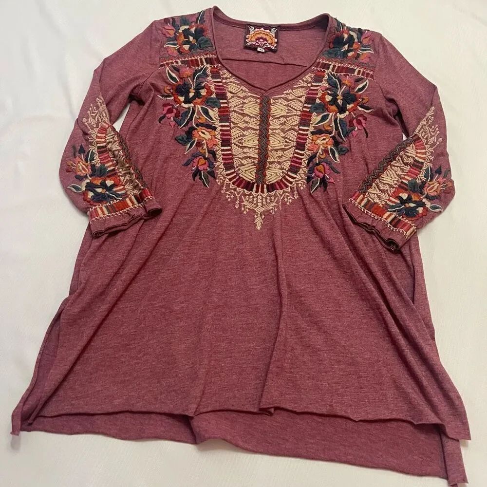 Johnny Was DARIELLE blackberry FLUTE Embroidered Top Size XS